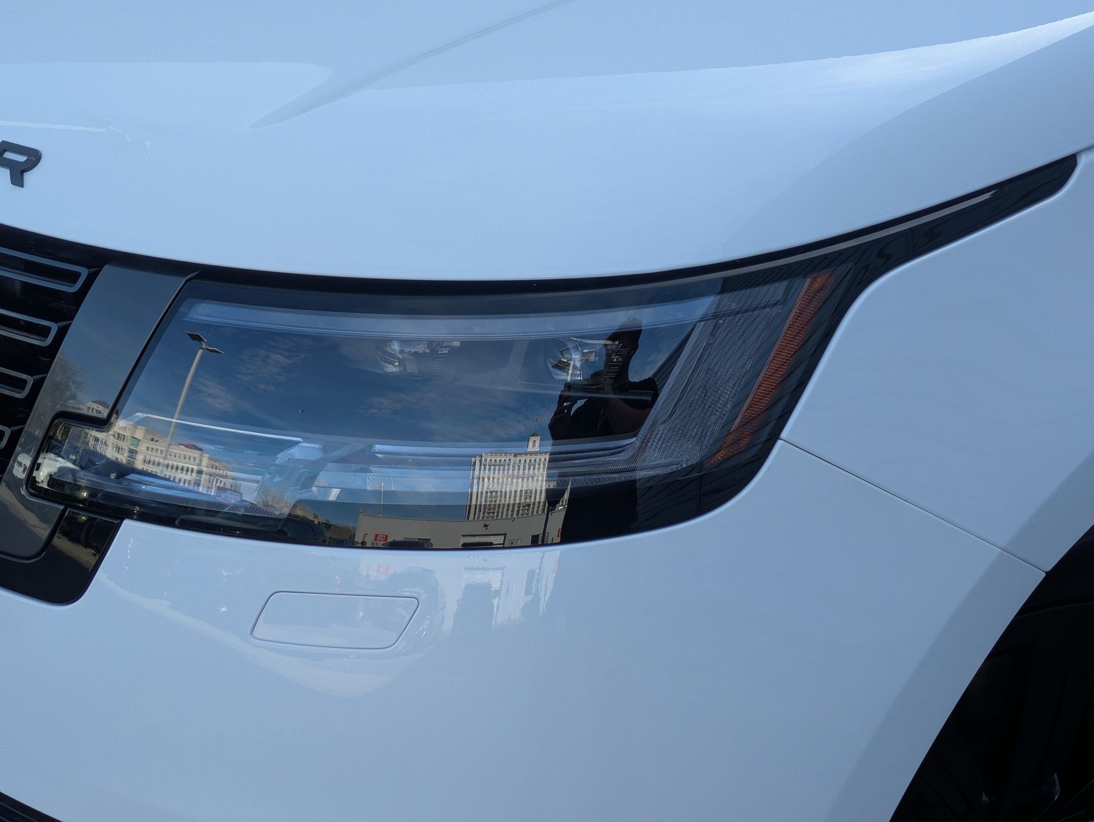 New 2026 Land Rover Range Rover SE AWD/4WD image 9