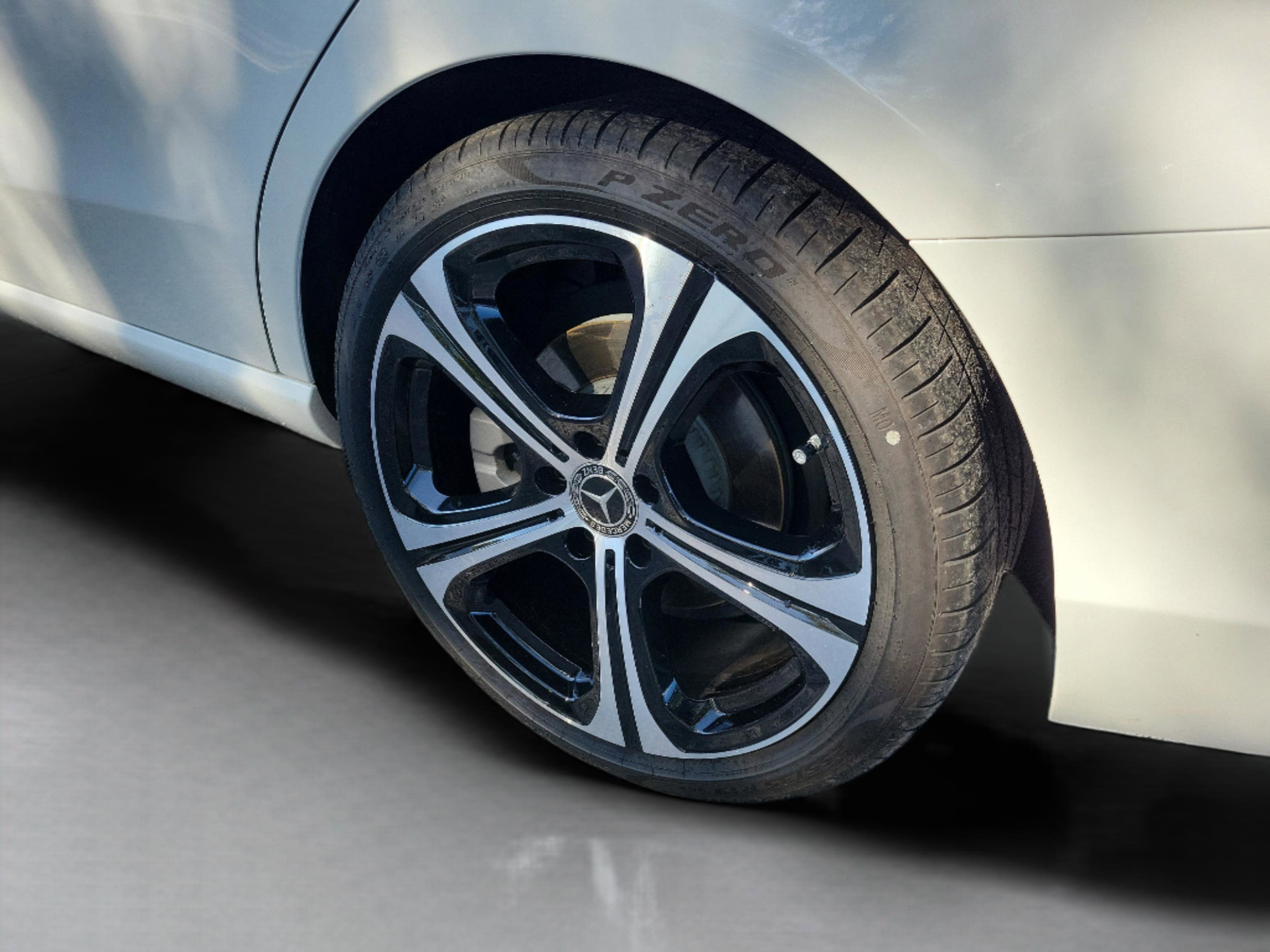 Certified 2025 Mercedes-Benz C 300 Sedan image 5