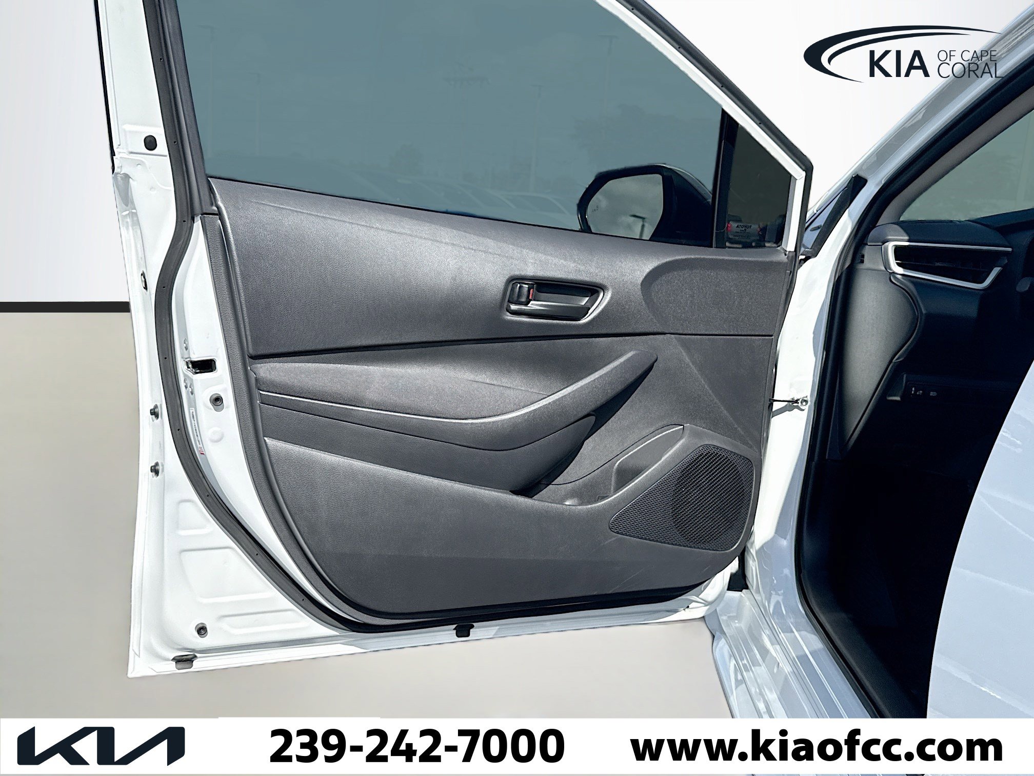 Used 2026 Toyota Corolla LE image 20