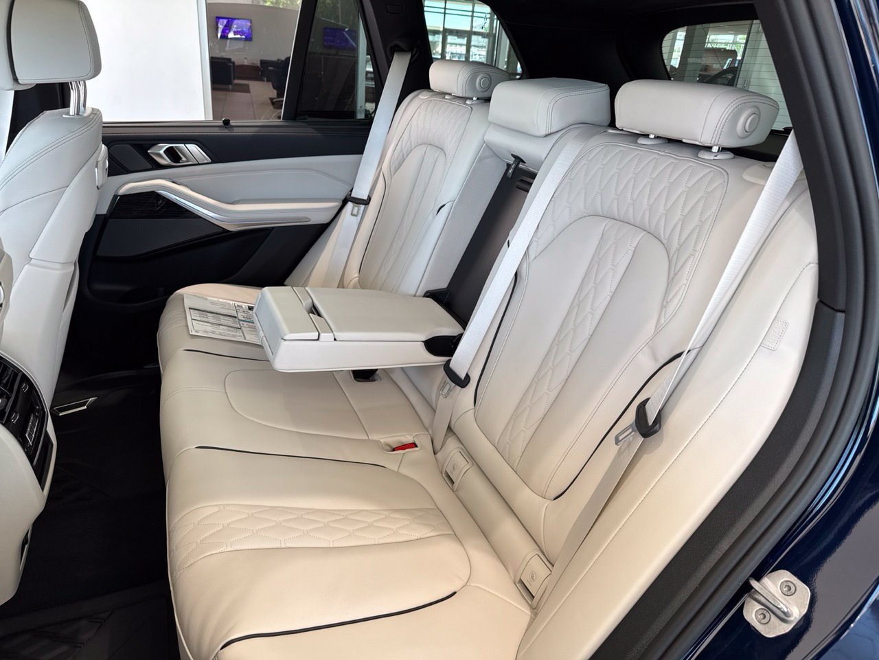 New 2026 BMW X5 xDrive50e w/ Executive Package AWD/4WD image 39