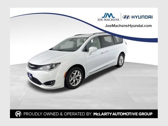 Used 2020 Chrysler Pacifica Touring-L Plus w/ Tire & Wheel Group FWD image 1