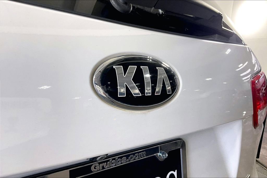 Used 2016 Kia Sorento FWD w/ LX Convenience Package image 40