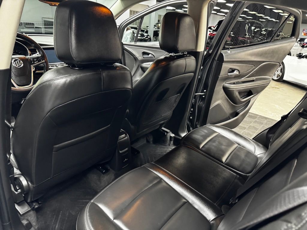 Used 2018 Buick Encore Essence FWD image 41