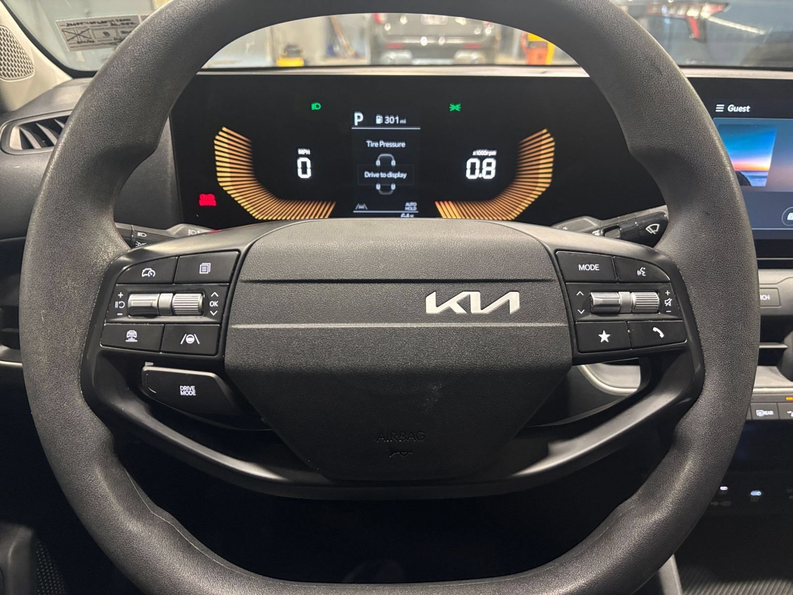 Used 2025 Kia K4 FWD image 26