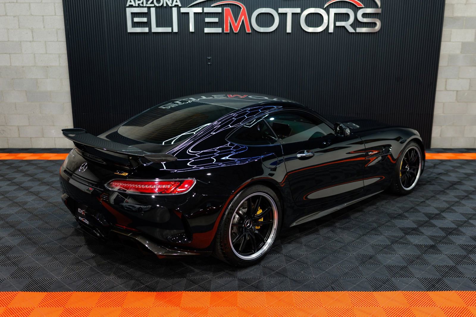 Used 2018 Mercedes-Benz AMG GT R image 20
