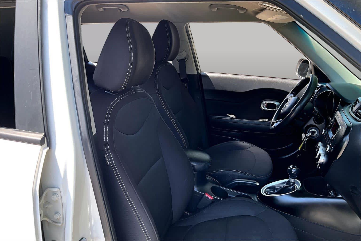 Used 2016 Kia Soul FWD image 9