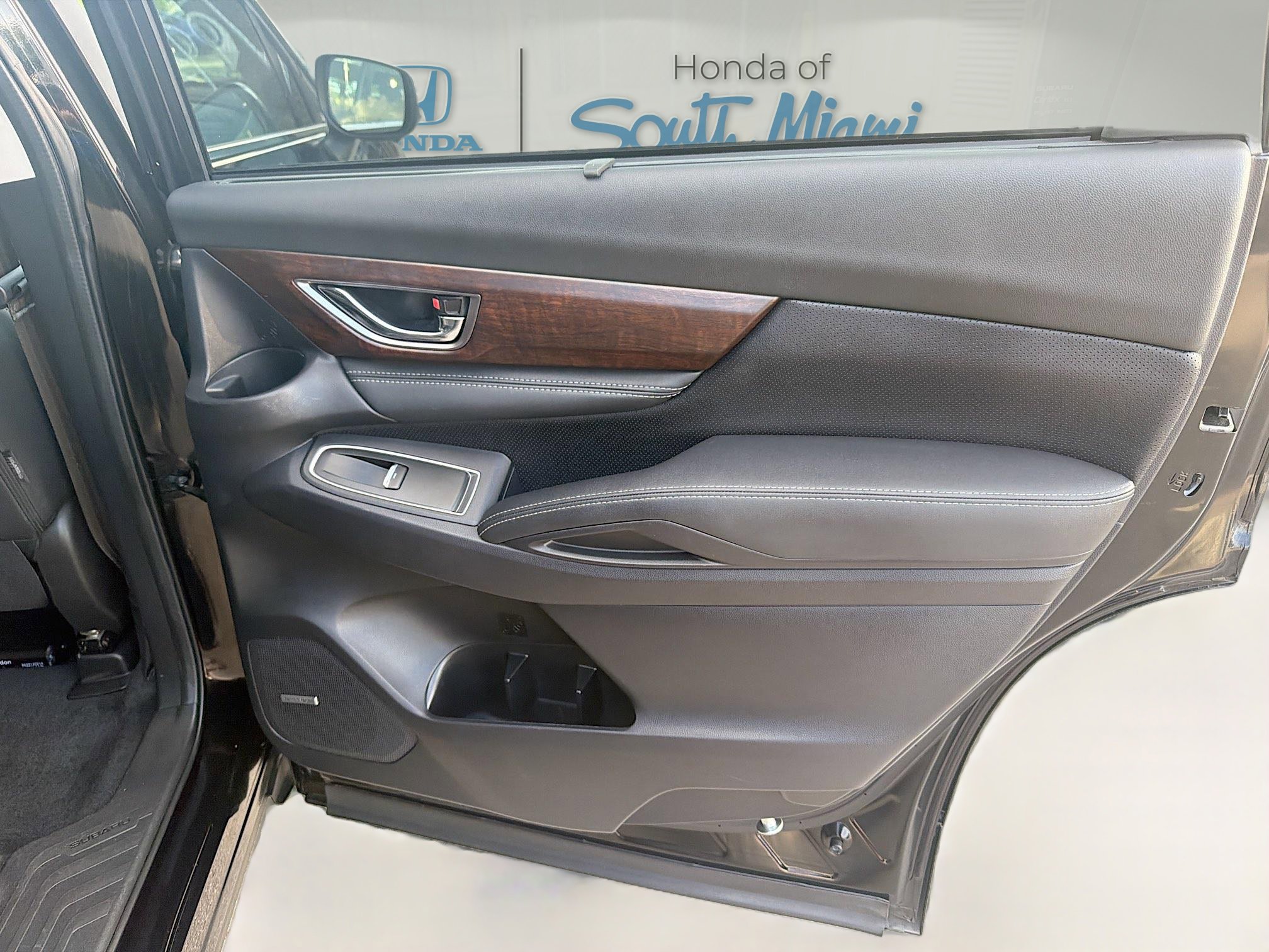 Used 2023 Subaru Ascent Touring image 31