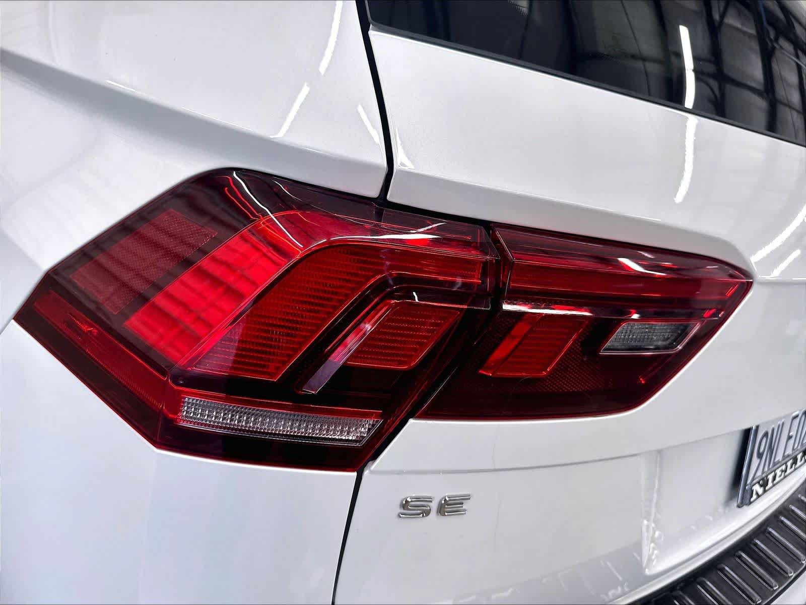 Used 2024 Volkswagen Tiguan SE R-Line FWD image 26