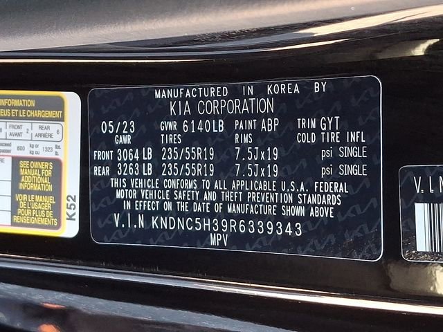 Certified 2024 Kia Carnival EX image 28