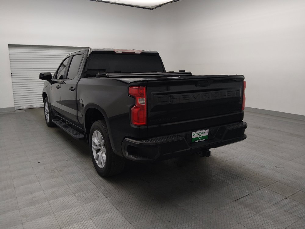 Used 2021 Chevrolet Silverado 1500 Custom w/ LPO, Dark Essentials Package RWD image 5