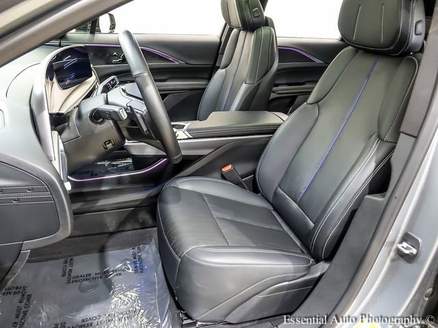 Certified 2024 Cadillac Lyriq Luxury image 9