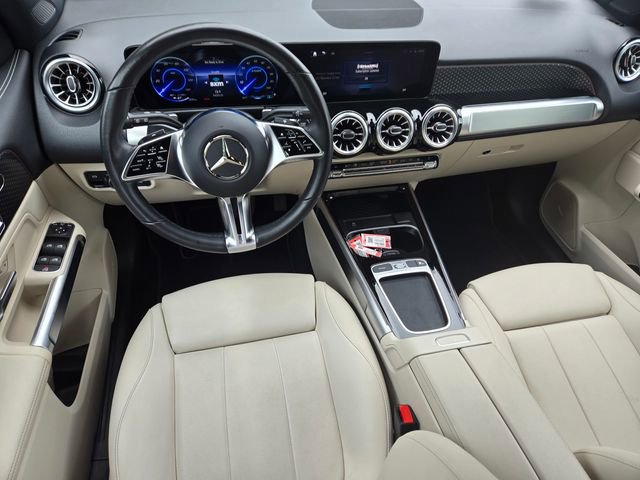 Used 2024 Mercedes-Benz EQB 250+ image 11