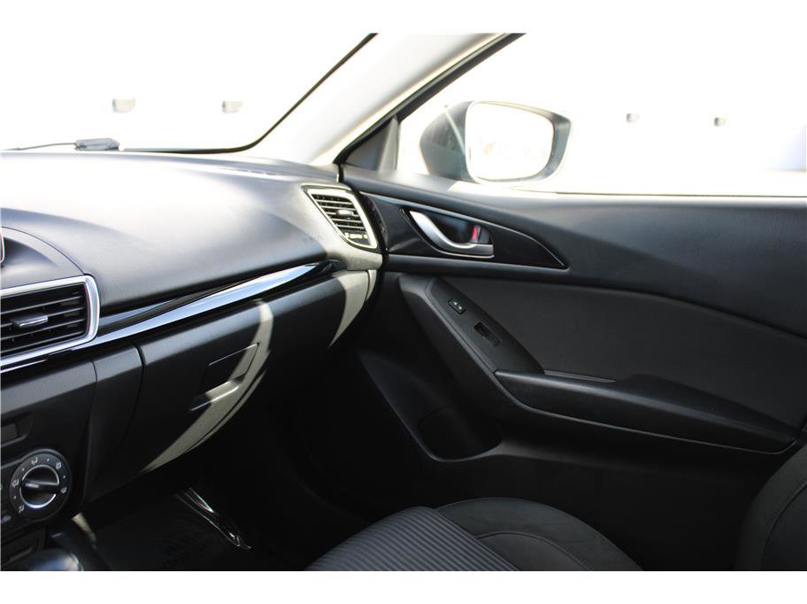 Used 2014 MAZDA MAZDA3 i Touring image 29