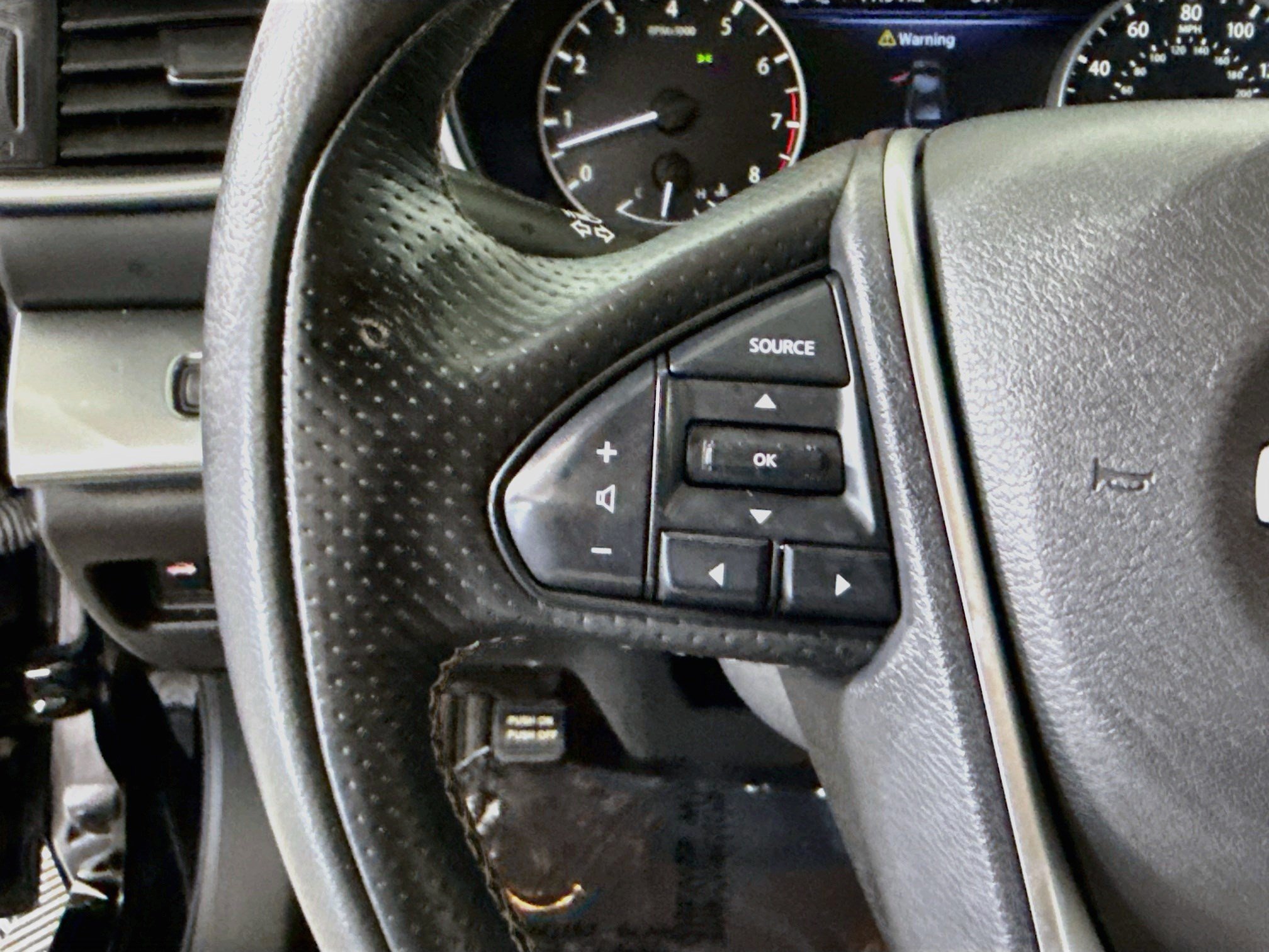 Used 2023 Nissan Maxima SL FWD image 14