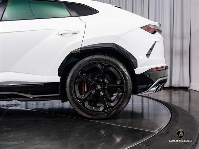 Used 2019 Lamborghini Urus AWD/4WD image 7