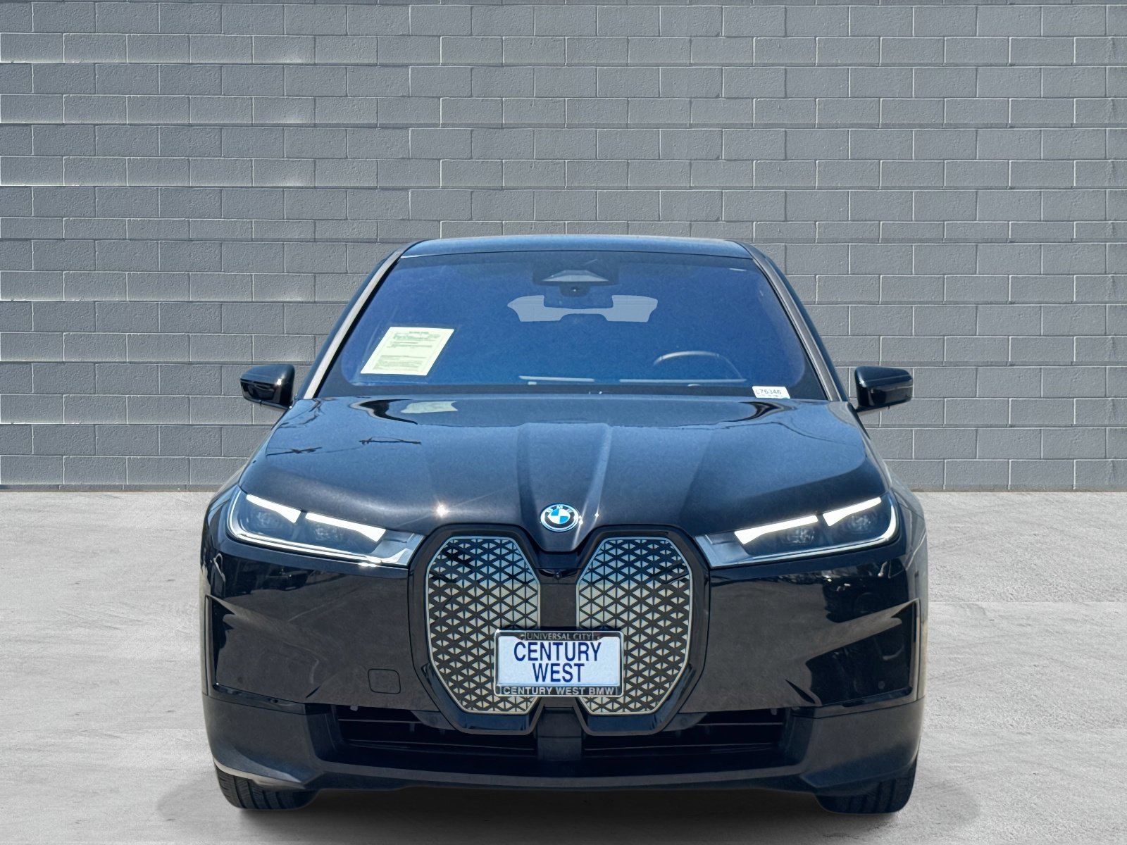 Used 2025 BMW iX xDrive50 w/ Convenience Package image 3