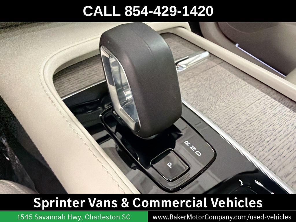 Used 2024 Volvo XC90 B6 Plus w/ Protection Package Premier AWD/4WD image 18