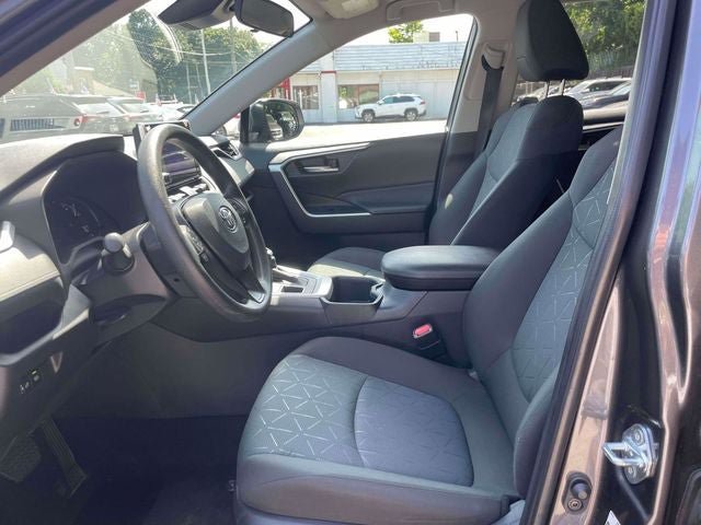 Certified 2025 Toyota RAV4 XLE AWD/4WD image 17