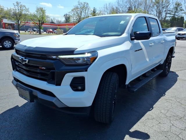 Used 2024 Chevrolet Colorado Z71 w/ LPO, Dark Essentials Package image 38