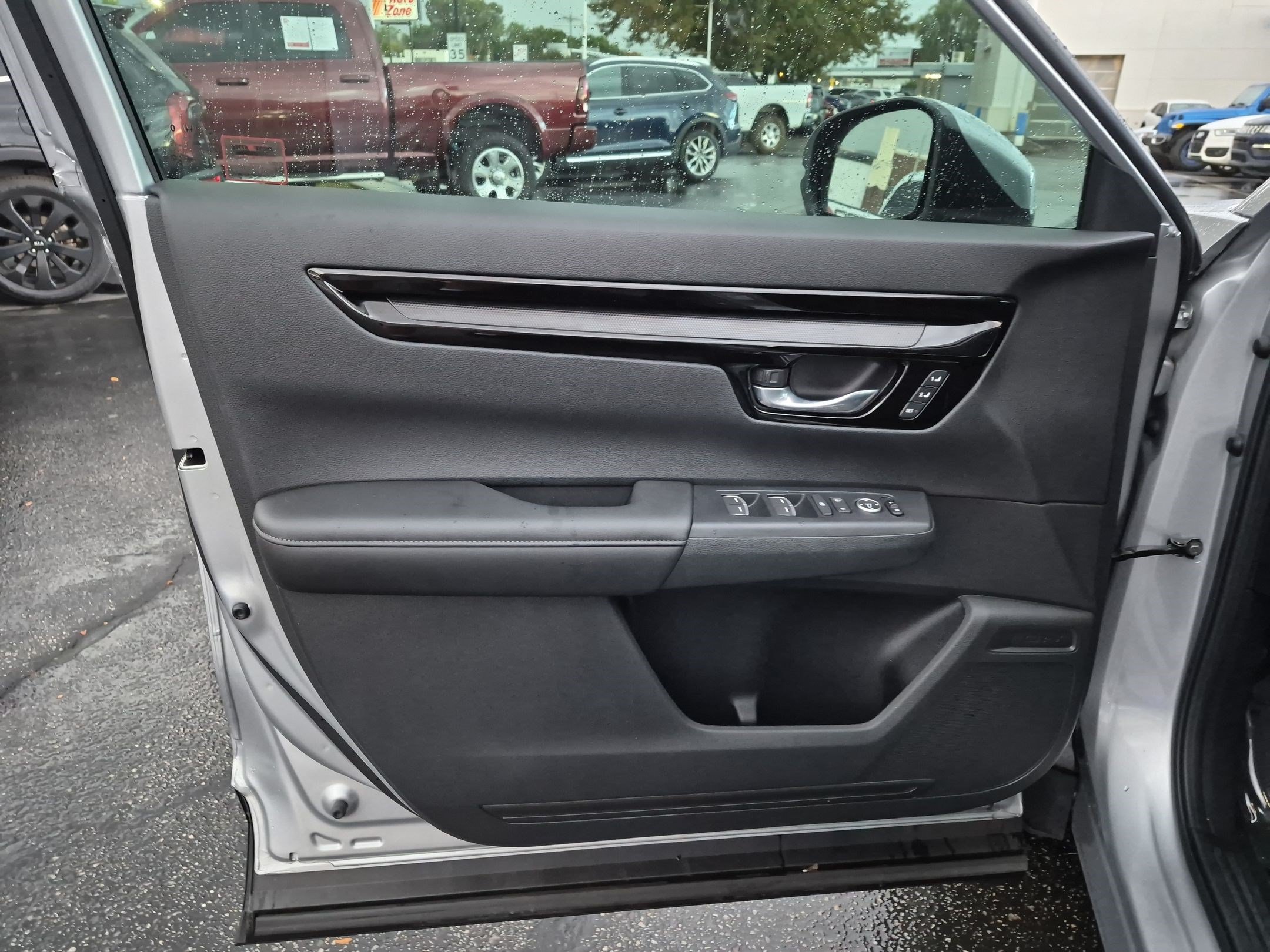 Used 2025 Honda CR-V EX-L image 14