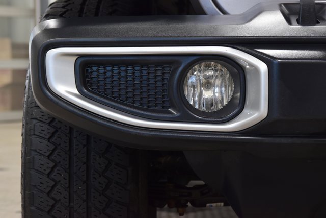 Used 2018 Jeep Wrangler Unlimited Sahara image 14