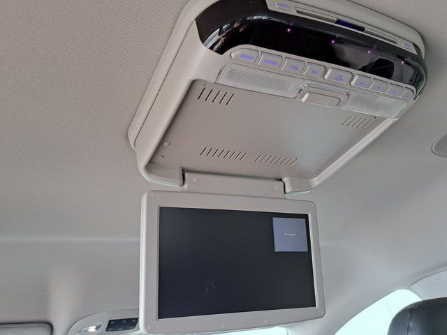 Used 2024 Kia Carnival LX FWD image 27