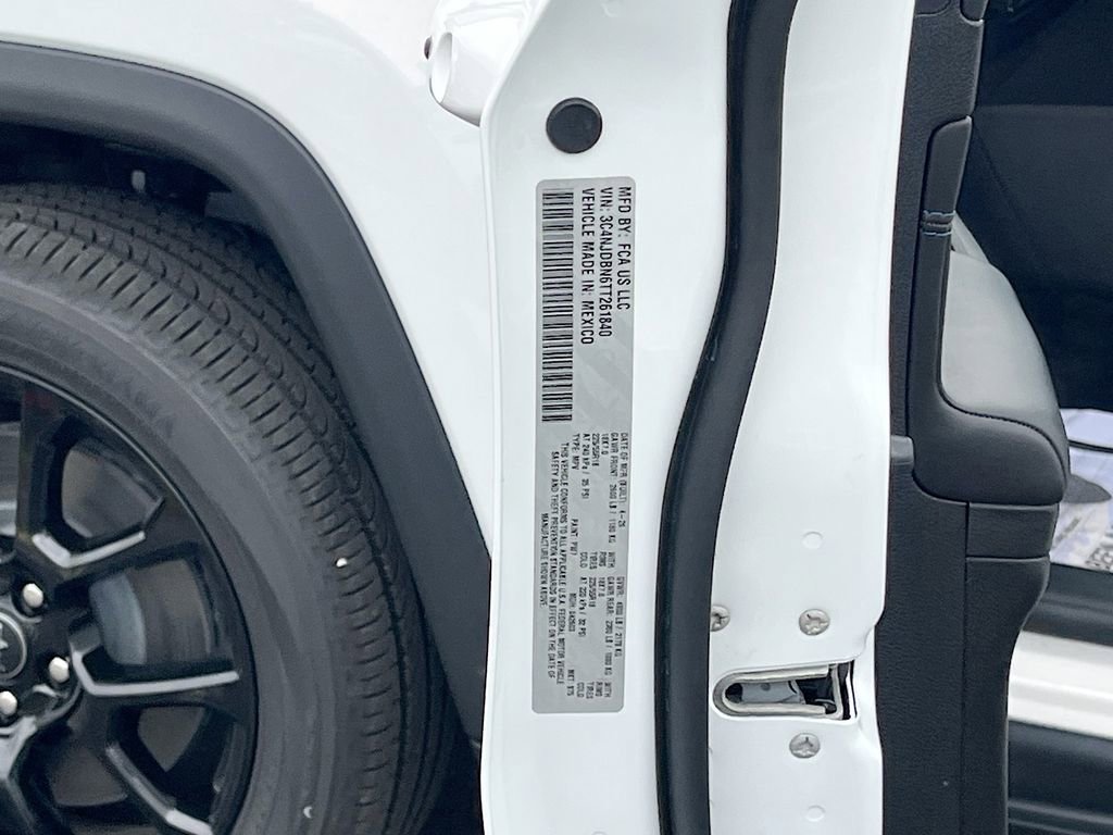 New 2026 Jeep Compass Latitude AWD/4WD image 28