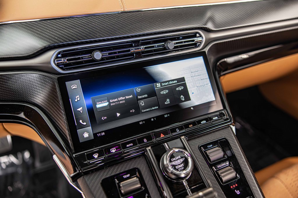 Used 2025 Aston Martin V8 Vantage Coupe image 26