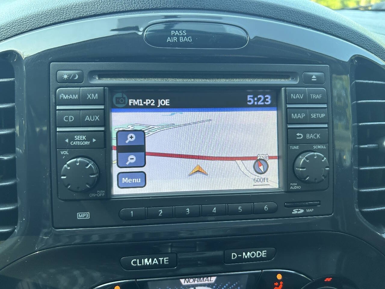Used 2013 Nissan Juke SL AWD/4WD image 16