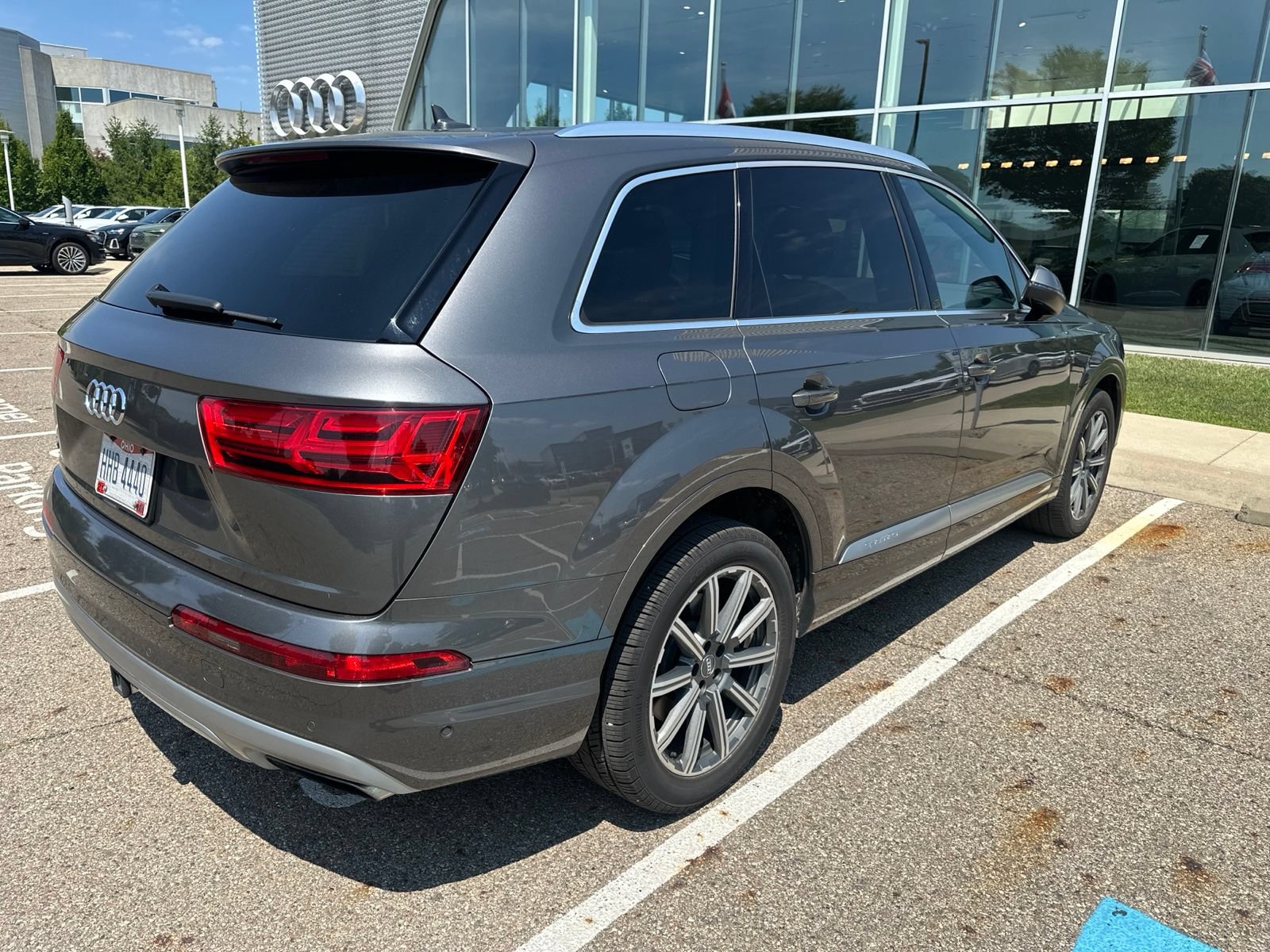 Used 2019 Audi Q7 3.0T Premium Plus w/ Premium Plus Package AWD/4WD image 6