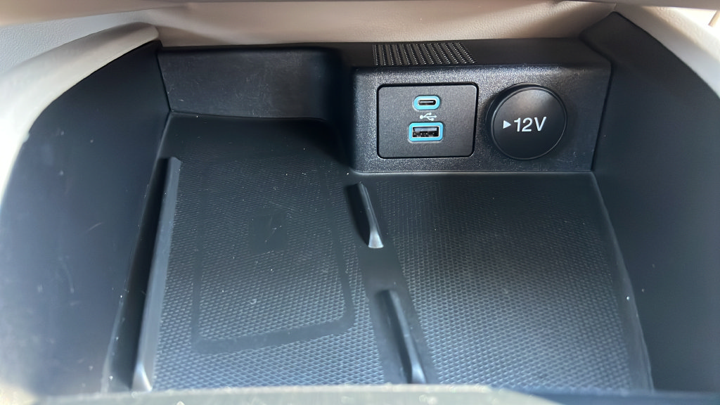 Used 2022 Ford Escape SEL w/ Technology Package AWD/4WD image 22