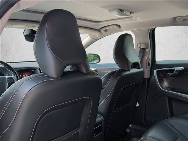 Used 2018 Volvo S60 T5 Dynamic w/ Vision Package FWD image 16