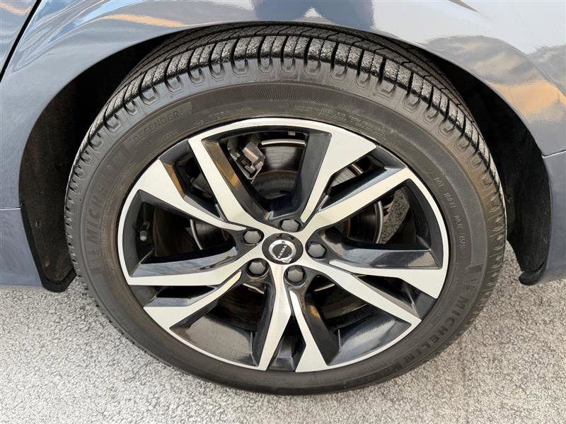 Used 2023 Volvo S60 B5 Core image 26