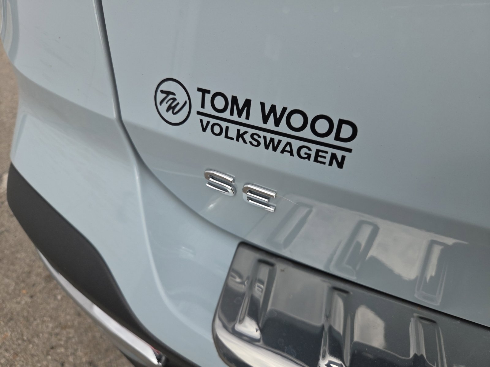 New 2027 Volkswagen Taos SE FWD image 7