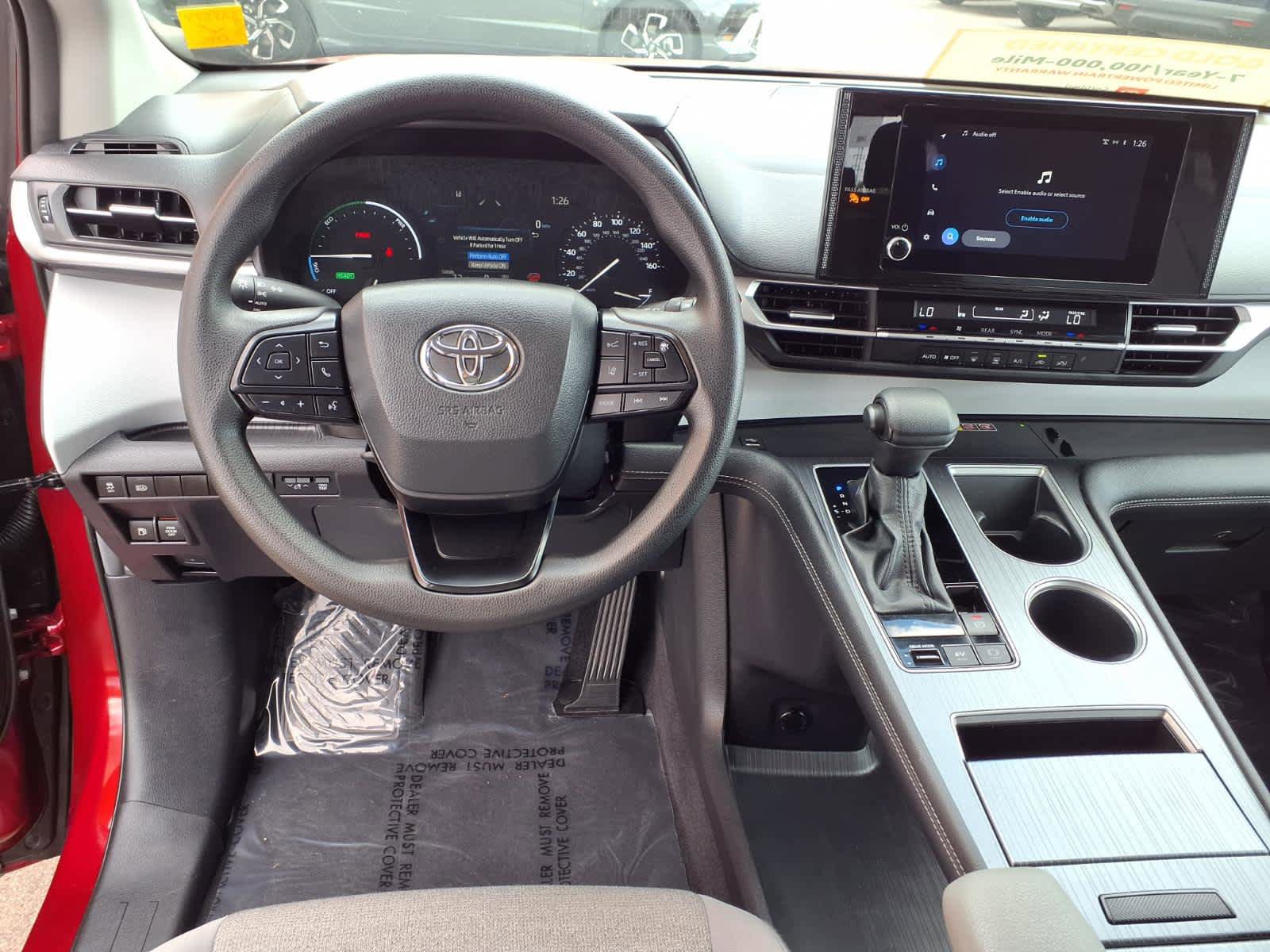 Certified 2025 Toyota Sienna LE FWD image 8