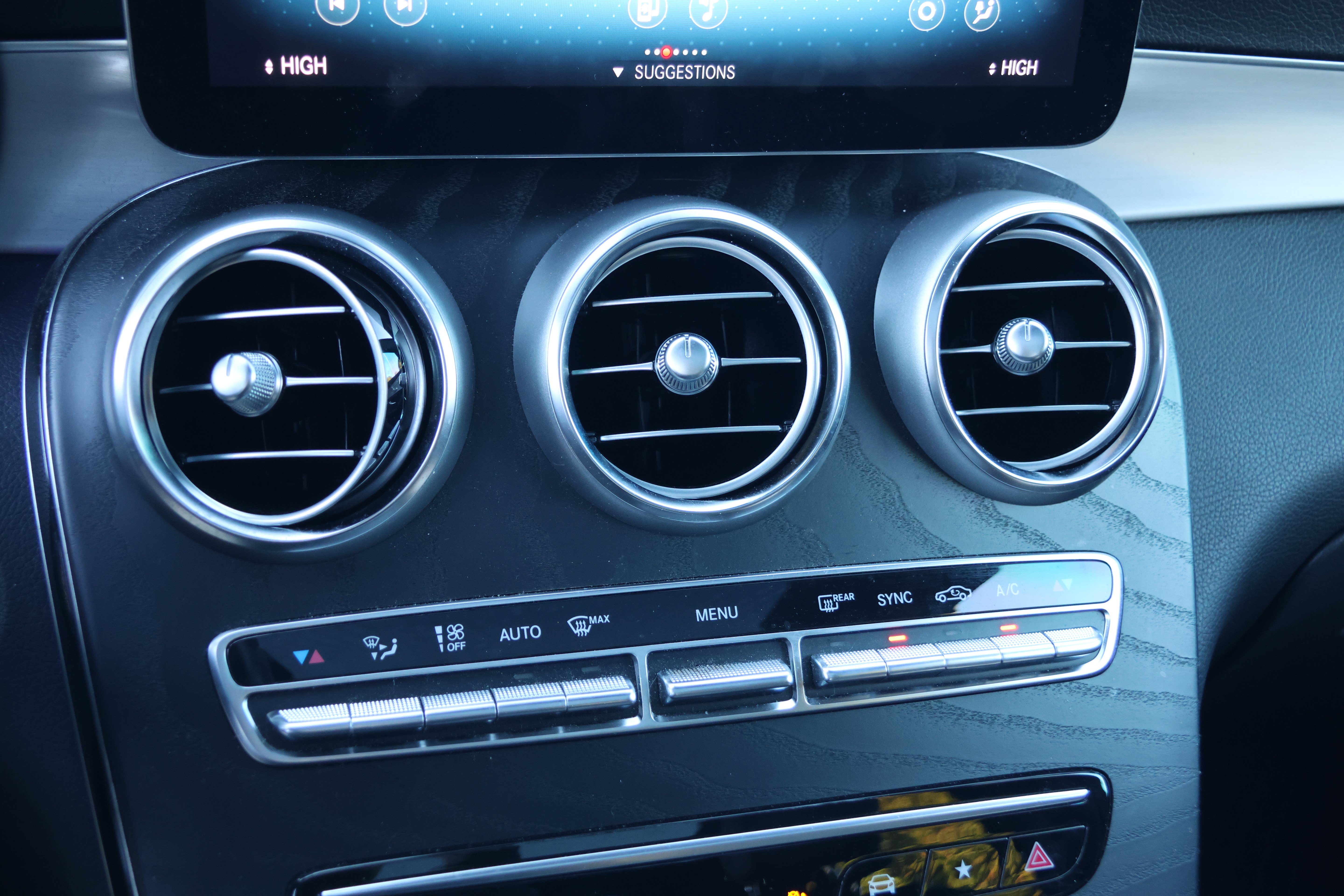 Used 2022 Mercedes-Benz GLC 300 image 23