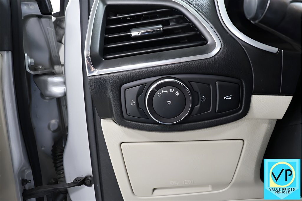 Used 2018 Ford Edge Titanium w/ Equipment Group 301A image 19