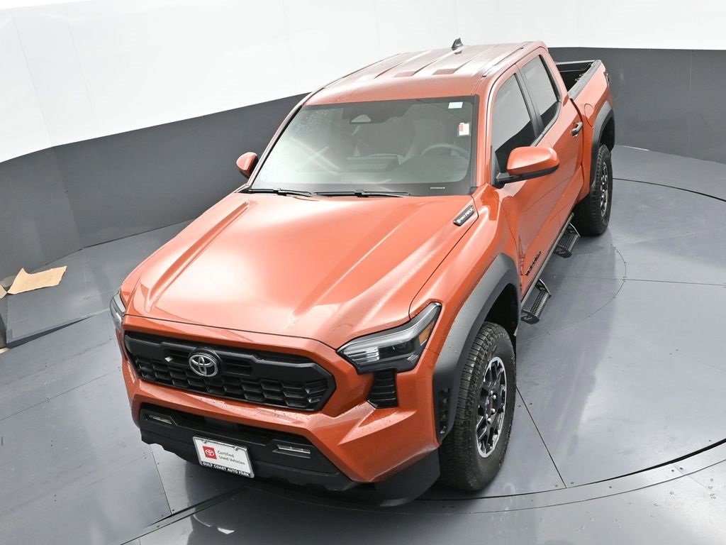 Certified 2025 Toyota Tacoma TRD Off-Road image 41