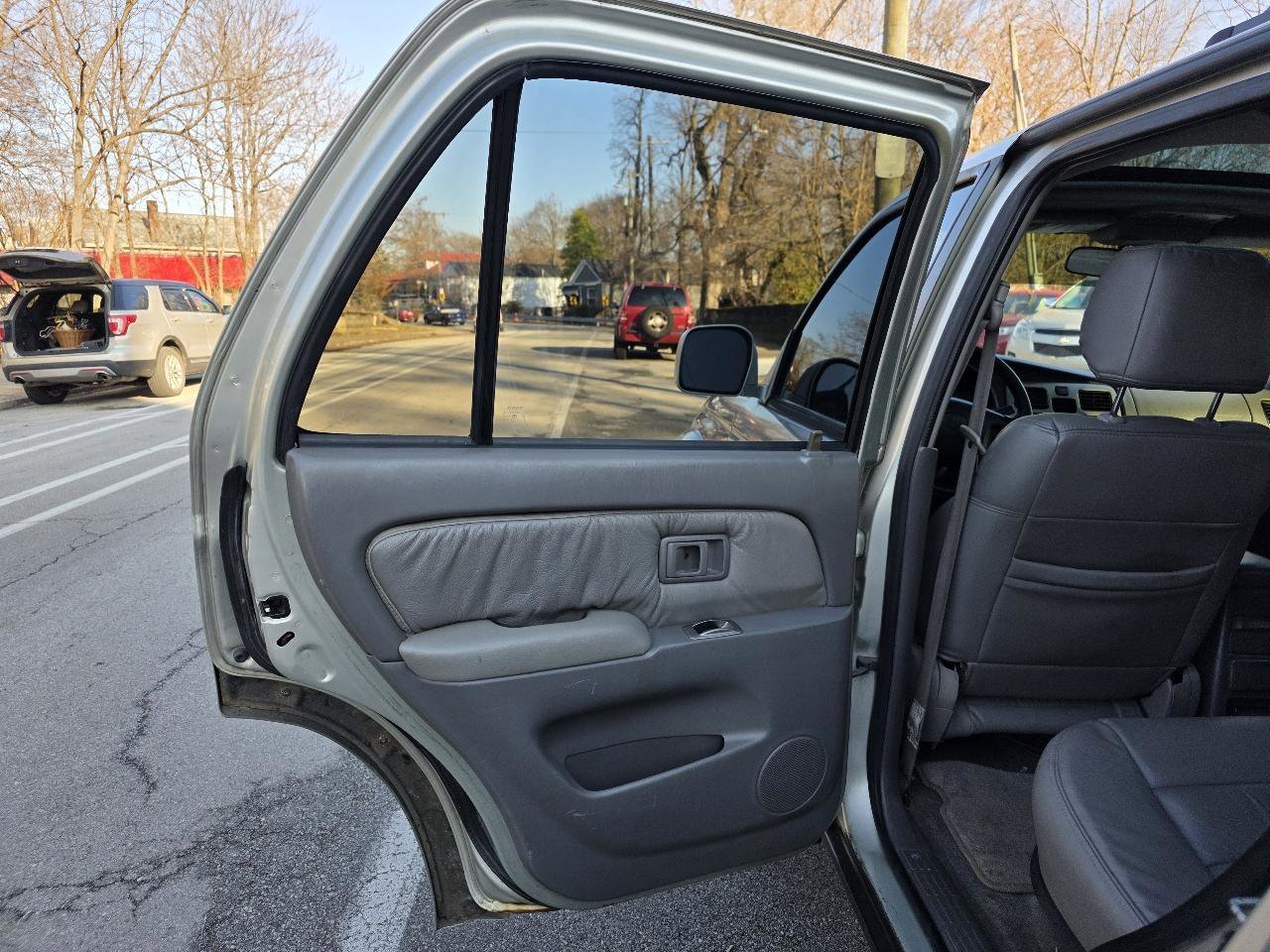 Used 2001 Toyota 4Runner SR5 image 27