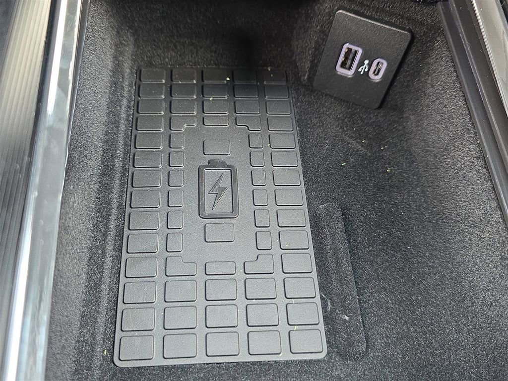 New 2025 Lincoln Corsair Grand Touring w/ Equipment Group 302A image 23