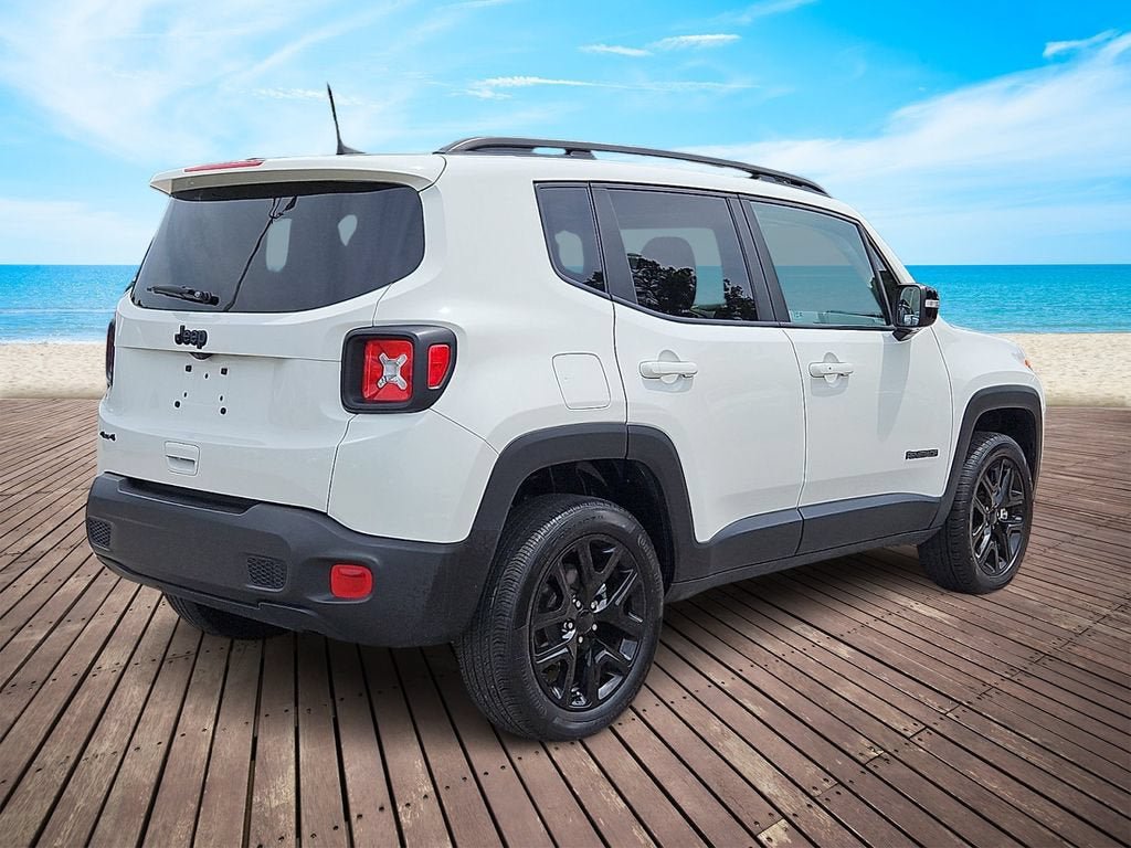 Used 2023 Jeep Renegade Altitude w/ Sun/Sound Group AWD/4WD image 6