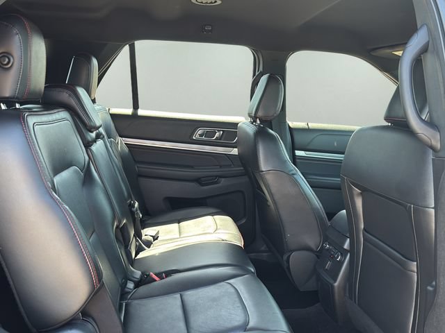 Used 2018 Ford Explorer Sport AWD/4WD image 12