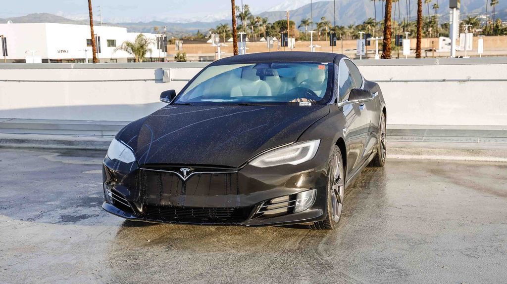 Used 2021 Tesla Model S Performance image 4