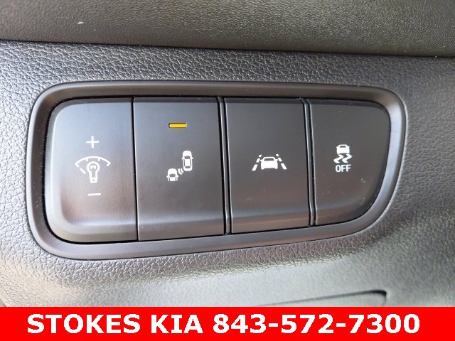 Used 2020 Hyundai Santa Fe SEL image 18