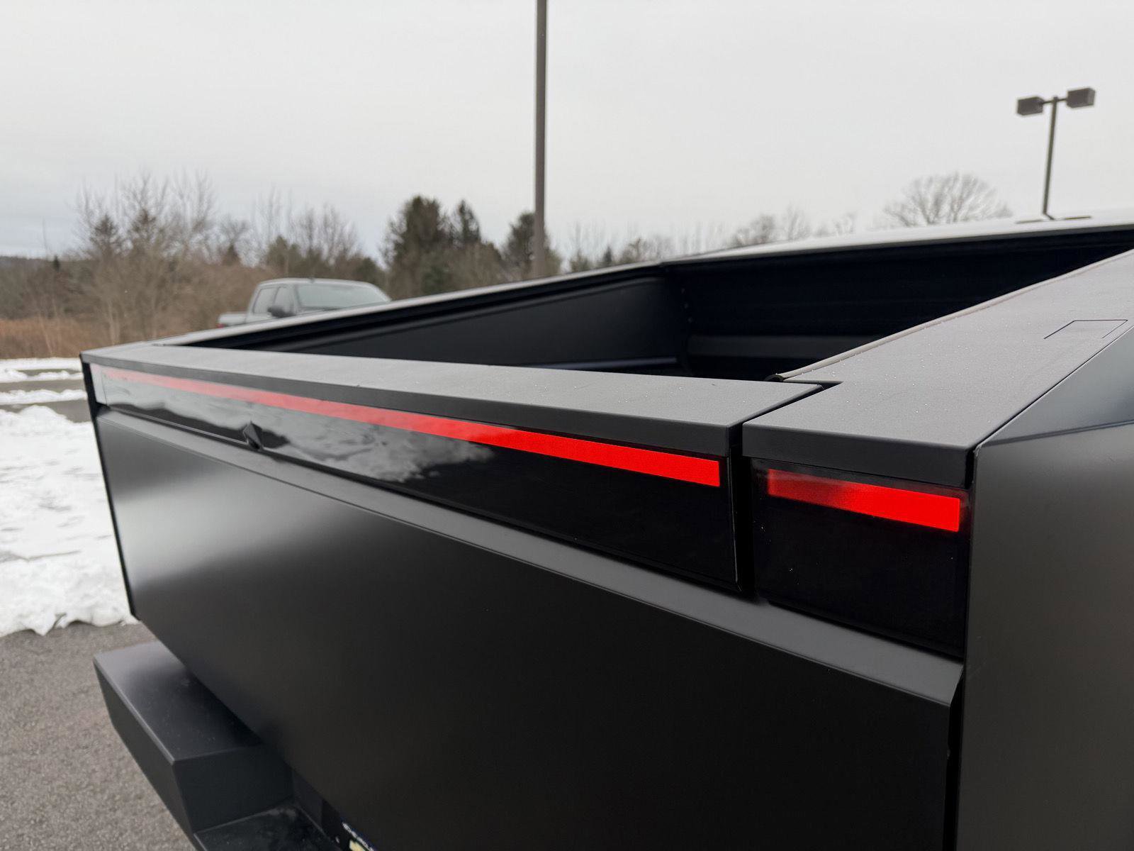 Used 2024 Tesla Cybertruck AWD Crew Cab image 15