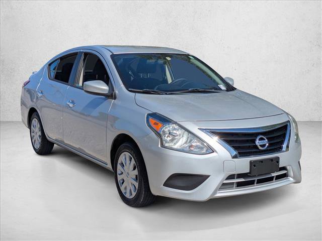 Used 2019 Nissan Versa SV FWD image 3