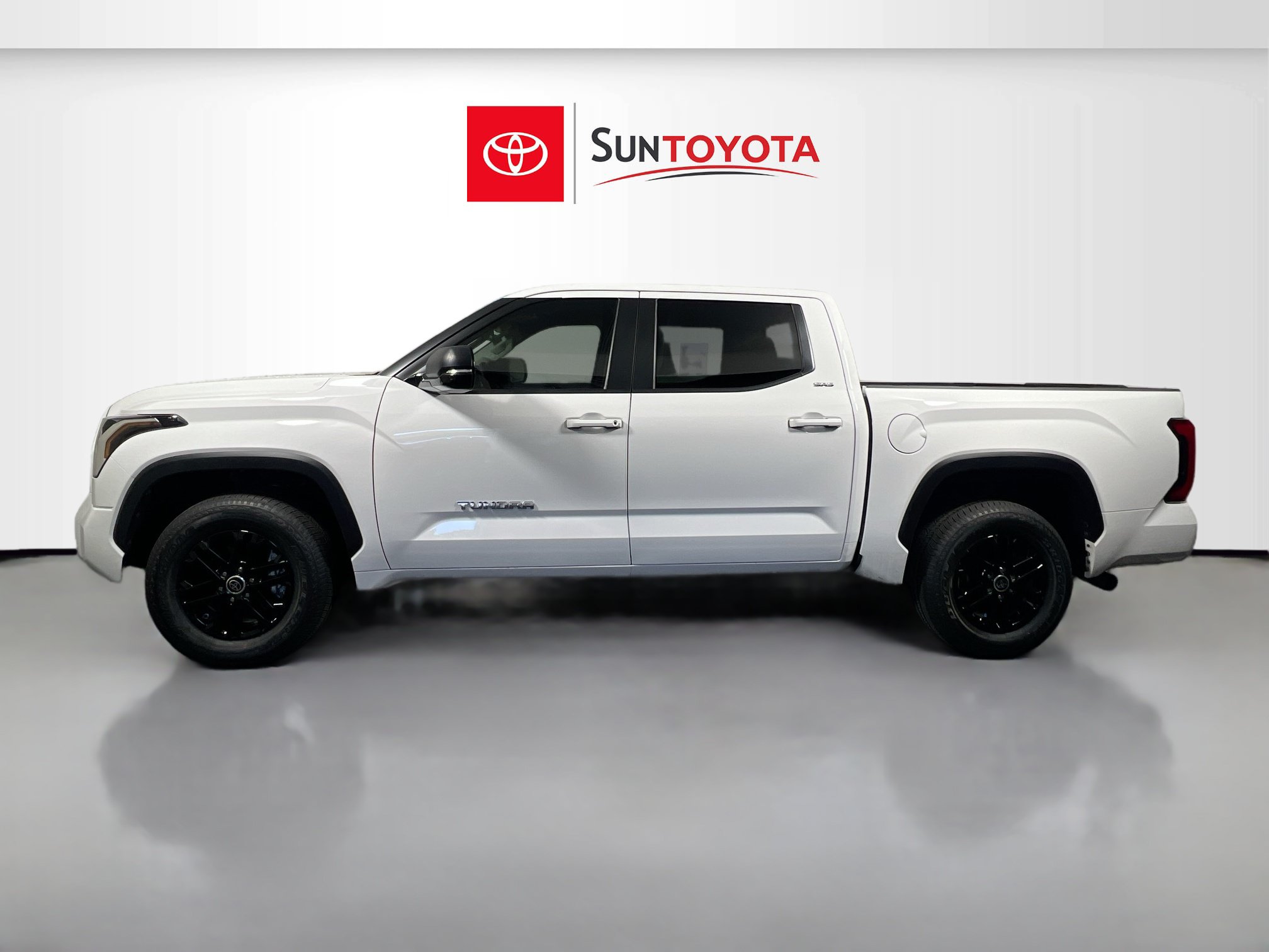 Used 2024 Toyota Tundra SR5 w/ SR5 Premium Package RWD image 7