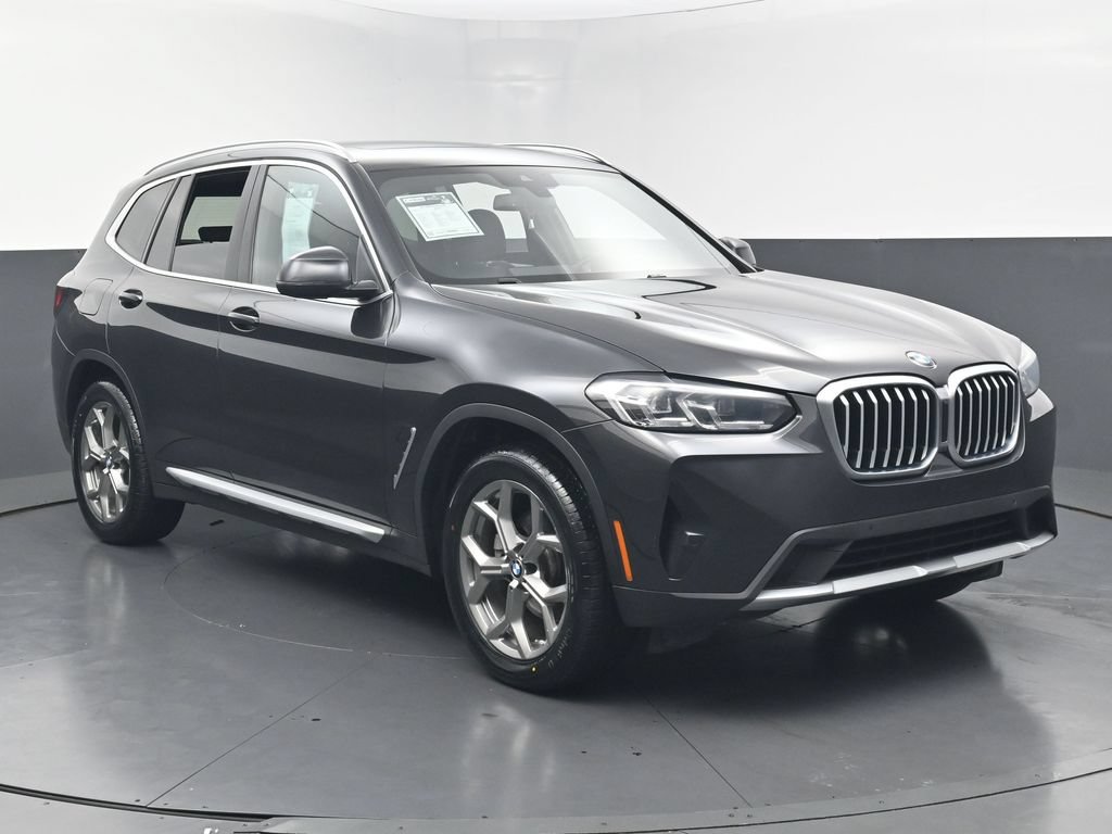 Used 2022 BMW X3 xDrive30i AWD/4WD image 2