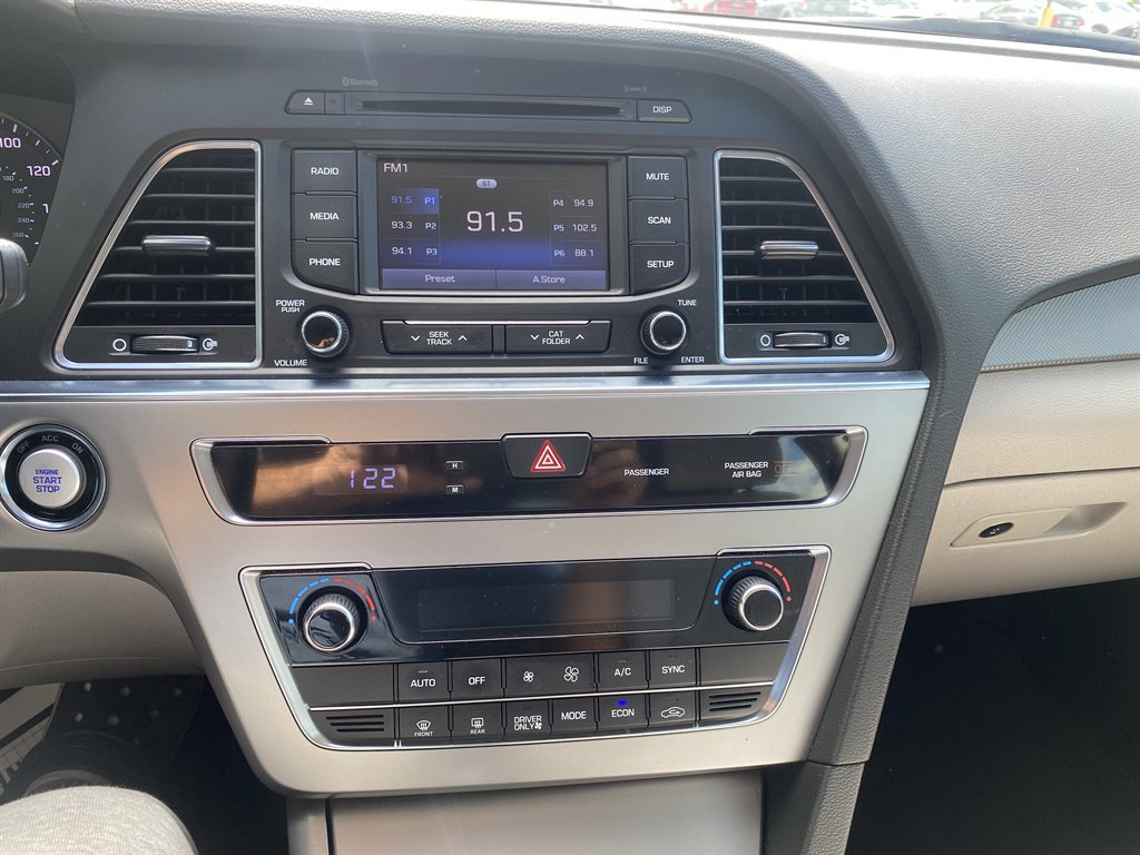 Used 2016 Hyundai Sonata SE image 21