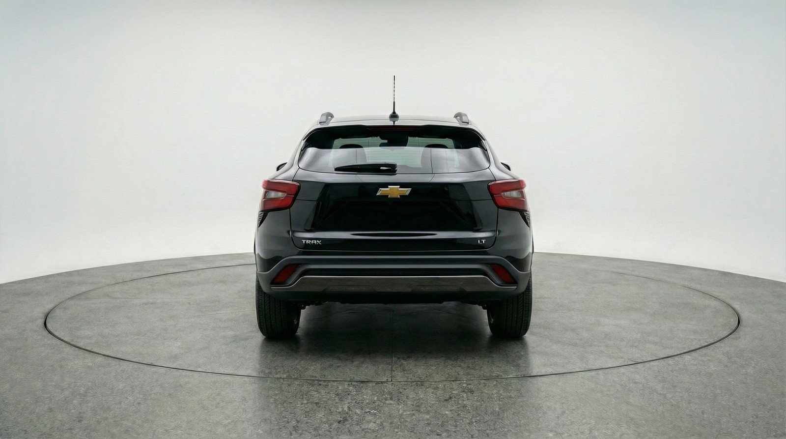 Used 2025 Chevrolet Trax LT FWD image 7